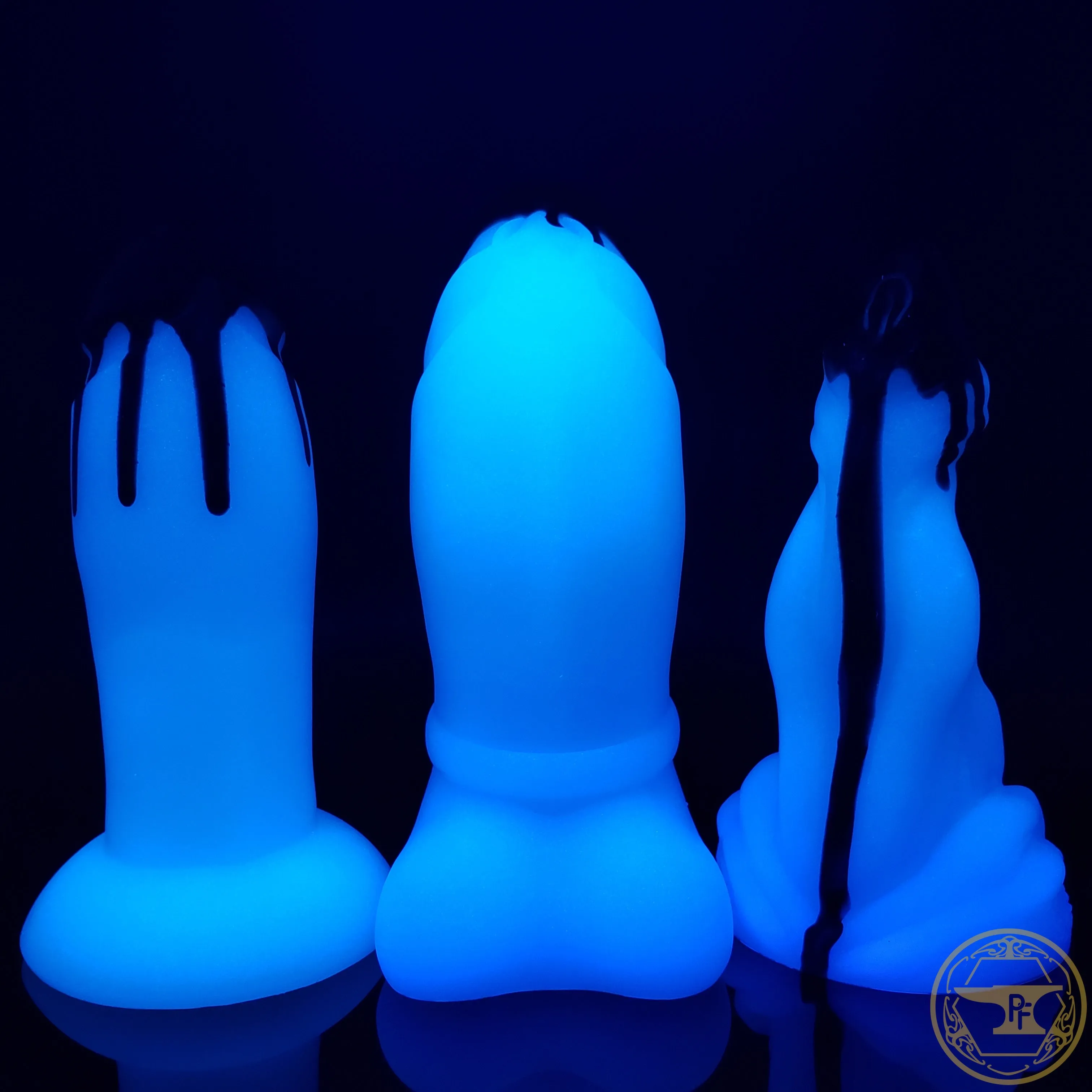*|5/15|* Large Halichoer. Medium 00-50 Firmness. Translucent Goth Drips. 6201