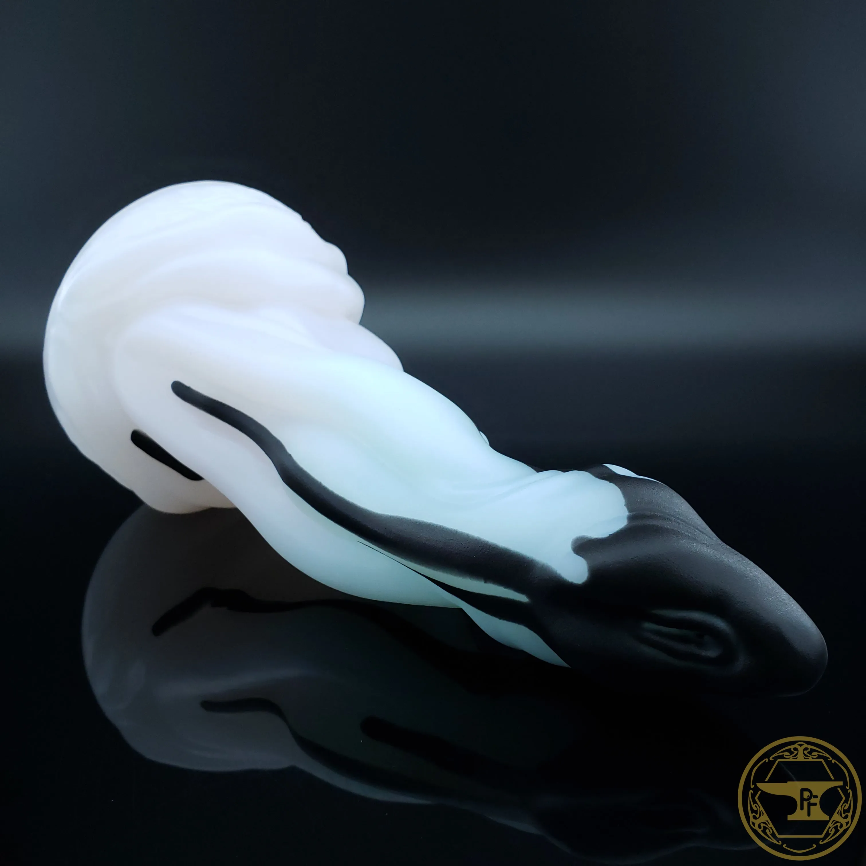 *|5/15|* Large Halichoer. Medium 00-50 Firmness. Translucent Goth Drips. 6201