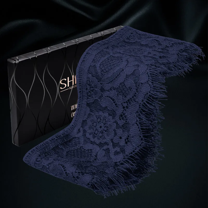 Shaki Allure Veil Blindfold